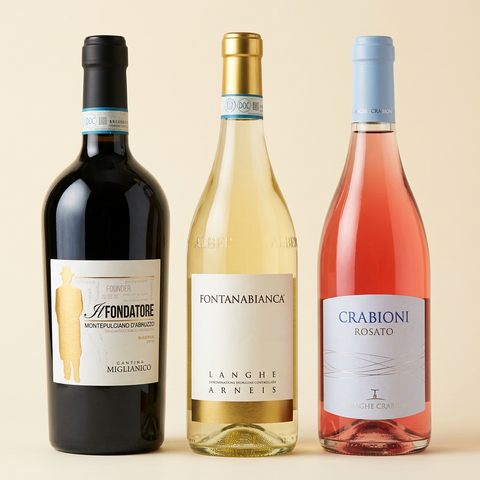 Italia-Probierpaket mit Miglianico Il Fondatore, Fontanabianca Sommo und Nuraghe Crabioni Cannonau Rosato auf cremefarbenem Hintergrund